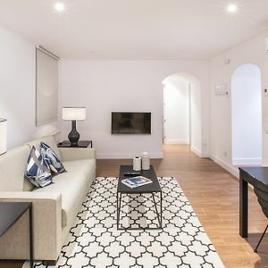 Apartamento Económico de 1 Dormitorio en Sótano